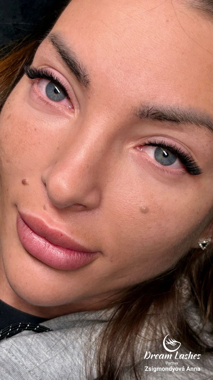 Dreamlashes Zsigmondyová Anna munkája