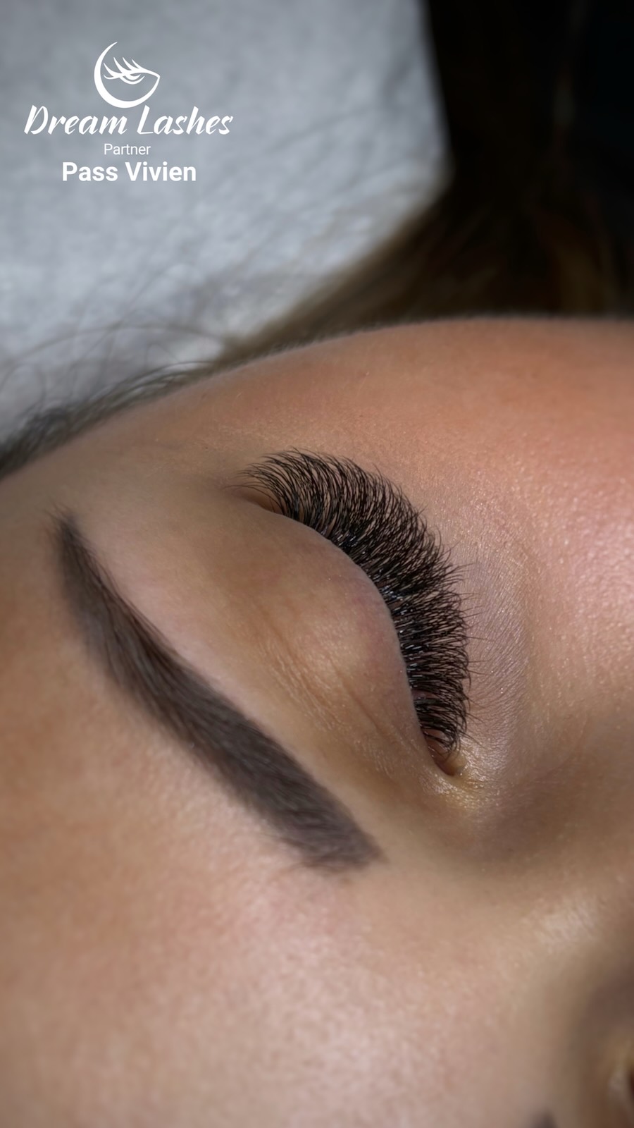 Dreamlashes_Pass Vivi munkája_1