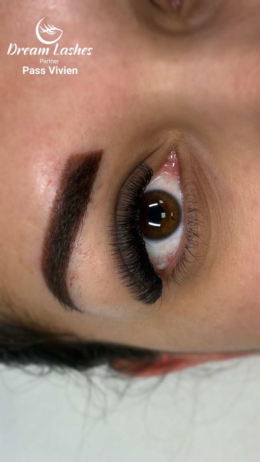 Dreamlashes_Pass Vivi munkája_2